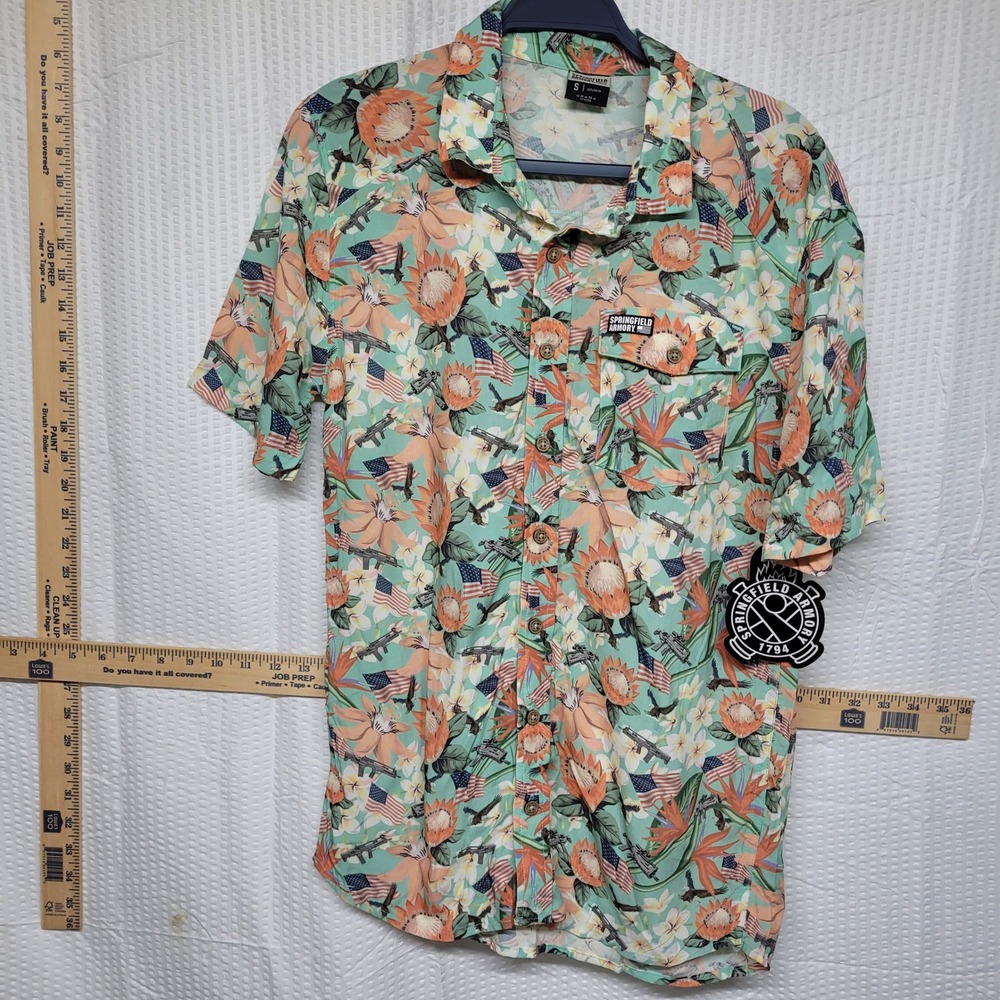 Springfield Armory Mens Small Aloha Shirt‎ Green Floral Flag Rifle Rare